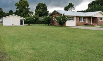 415 W Pine St, Andrews, SC 29510