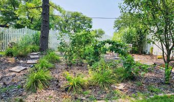 343 Oakleigh Woods Dr, Ballwin, MO 63011