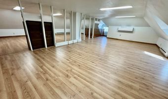 911 Pine St, Atlantic, IA 50022