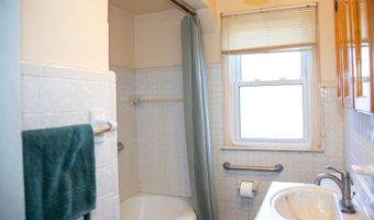 15708 Goddard Rd, Allen Park, MI 48101