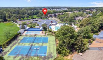 180 Sylvan Lake Blvd, Bayville, NJ 08721