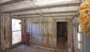 532 Spring St, Alderson, WV 24910
