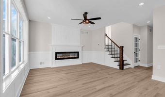 293 Trenton Ave N, Bayville, NJ 08721