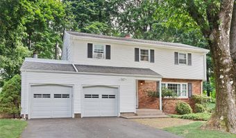 12 Provost Dr, Airmont, NY 10901