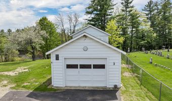 29 Main St, Alton, NH 03809