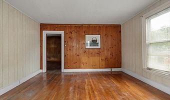 17 Neponset Ave, Boston, MA 02136