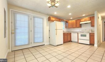 210 W HIGH St, Felton, DE 19943