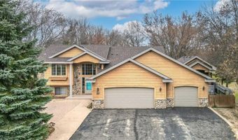 320 Big Woods Ln, Annandale, MN 55302