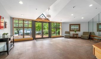 97 Anderer Ln 105, Boston, MA 02132