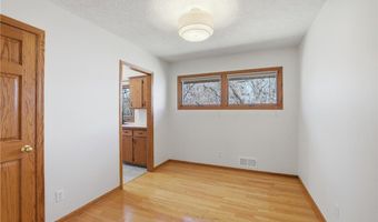 819 9th Ave, Anoka, MN 55303