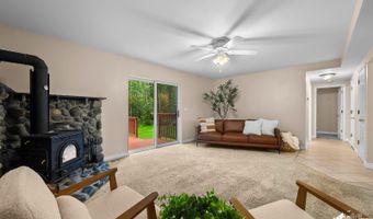 22634 Judd Dr, Chugiak, AK 99567