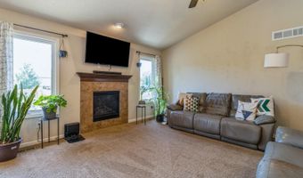207 NE Georgetown Blvd, Ankeny, IA 50021