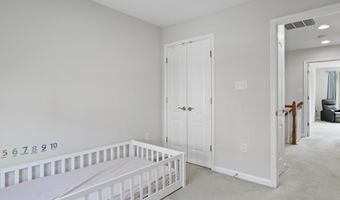 20657 MAITLAND Ter, Ashburn, VA 20147