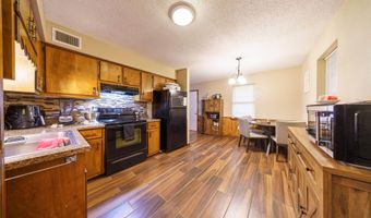 65 Oak St, Ash Flat, AR 72513