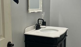 711 1ST St, Brookings, OR 97415