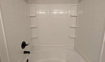 1406 Eastview Dr, Aberdeen, NC 28315