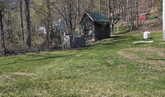 30 River Rd, Arlington, VT 05250