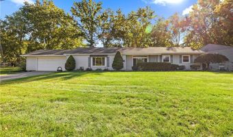 1246 Spruce Tree Ln, Amherst, OH 44001