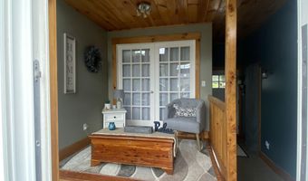 4 Trueworthy Ave, Augusta, ME 04330