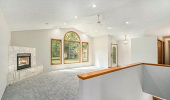 3537 Lake Ridge Ln, Allegan, MI 49010