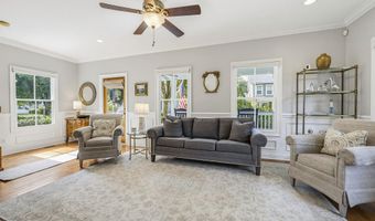 318 Cockle Ln, Beaufort, SC 29906