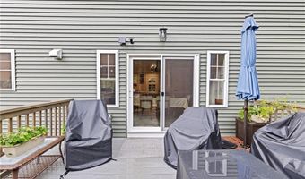 8 Big River Rd, Coventry, RI 02816
