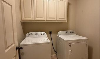 2 Radcliffe Dr, Bella Vista, AR 72714