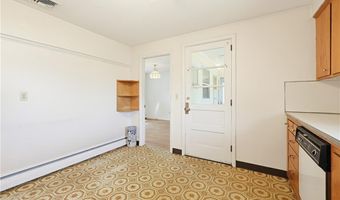 145 Glenwood Dr, North Kingstown, RI 02852