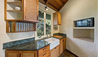 180 Door Of Faith Rd, Haiku, HI 96708
