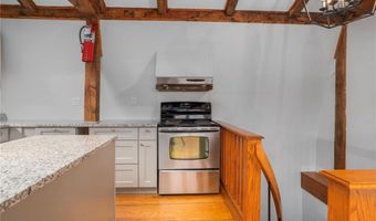 31 Bridge St B, Newport, RI 02840