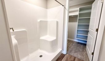 2361 Serenity Ct, Auburn, IN 46706