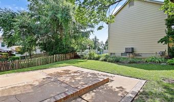 190 Oakbriar Farm Dr, Ballwin, MO 63021