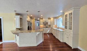 1225 Trowbridge Dr, Alpena, MI 49707