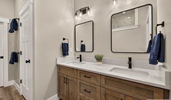 3237 S Chartwell Gdns, Ammon, ID 83406