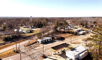 21 Bankhead Hwy, Tallapoosa, GA 30176