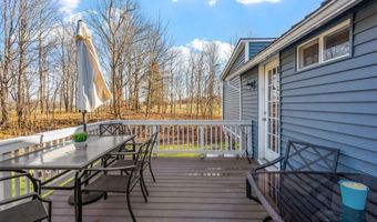 1612 W Glenville Rd, Amsterdam, NY 12010