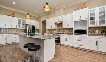 1093 Sunderman Rd, Alleyton, TX 78935