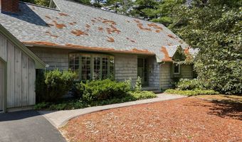 60 Boulder Dr, Auburn, ME 04210
