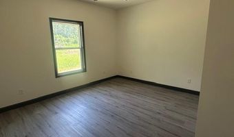 1112 Duke Dr, Bauxite, AR 72011