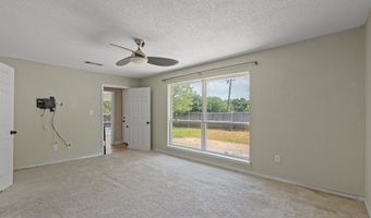 111 W Shelton St, Alvarado, TX 76009