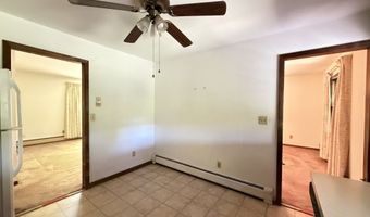 15 Bear Mountain Rd, Danbury, CT 06811