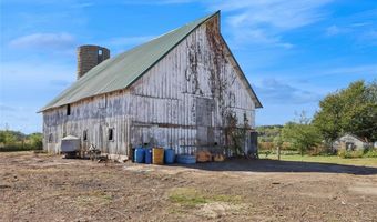 4705 Prairieburg Rd, Anamosa, IA 52205