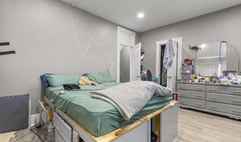 15 New Ln, Cromwell, CT 06416