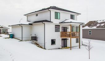 3217 Lakeview Dr SE, Altoona, IA 50009