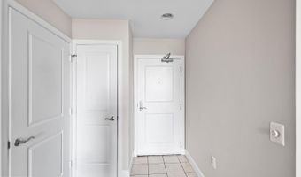 3600 S GLEBE Rd 330W, Arlington, VA 22202