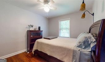 2461 Woodridge, Decatur, GA 30033