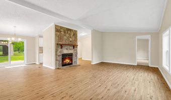 2100 Rowe, Applegate, MI 48401