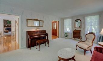 1420 Diplomat Dr, East Greenwich, RI 02818