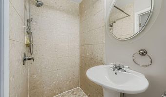 1107 W HAMBURG St, Baltimore, MD 21230