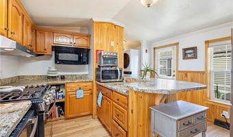 63 East Dr, East Providence, RI 02916